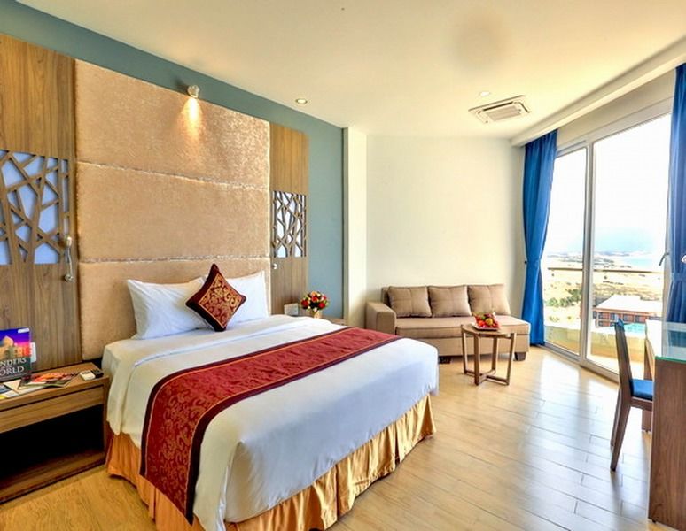 Golden Peak Resort & Spa Mieu Ong Bagian luar foto