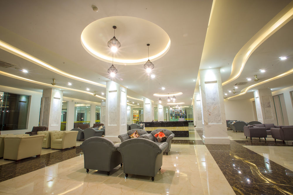 Golden Peak Resort & Spa Mieu Ong Bagian luar foto