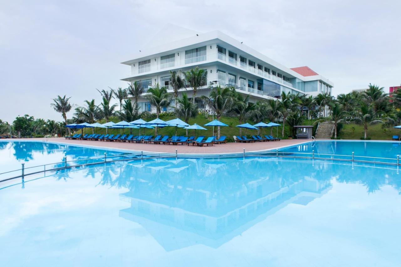 Golden Peak Resort & Spa Mieu Ong Bagian luar foto