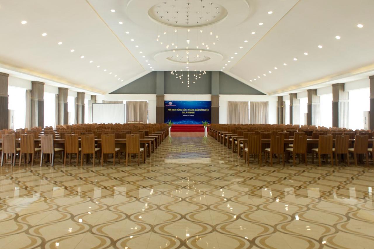 Golden Peak Resort & Spa Mieu Ong Bagian luar foto