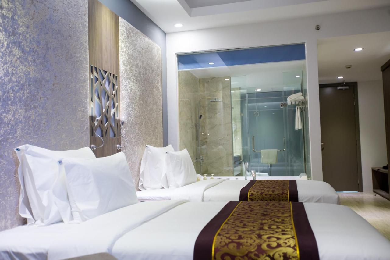 Golden Peak Resort & Spa Mieu Ong Bagian luar foto