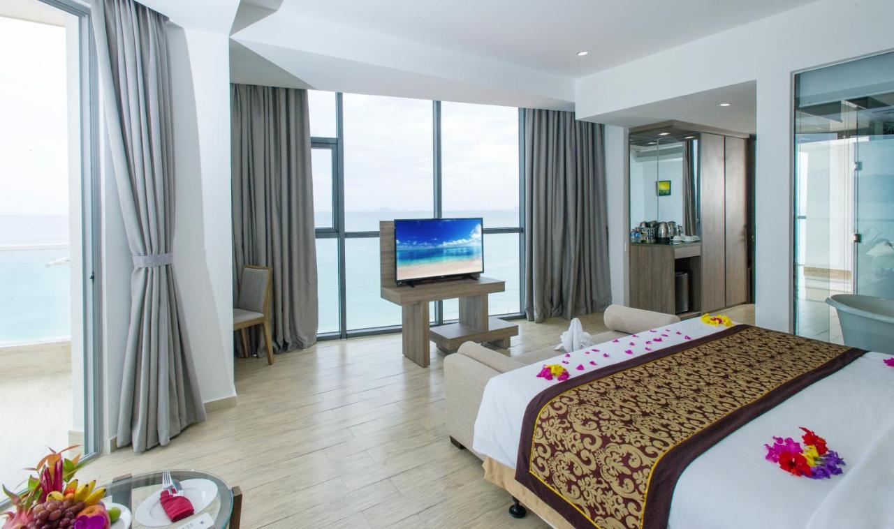 Golden Peak Resort & Spa Mieu Ong Bagian luar foto